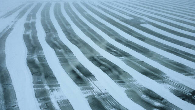 129285580_web1_Ice-Fishing-rows-2
Before the holes are drilled for thousands of ice fishing enthuiasts to begin at 1 p.m. Saturday, Jan. 28, snow must be cleared off the lake in lanes, like streets of a frosty city dedicated to fishing for walleye, perch and northern pike. Last year there was far less snow to move than there is for 2023.