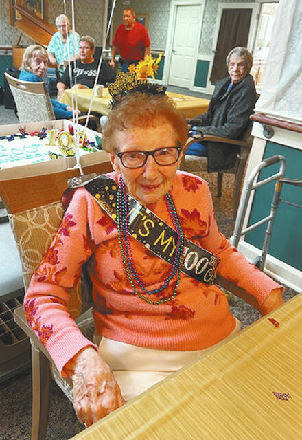 130928425_web1_Margaret-Hanesalo-cmyk-
Margaret Hanasalo celebrated her 100th birthday on Sep. 10 with family and friends at Lake Country Manor in Devils Lake. (Photo courtesy Farah Trottier)