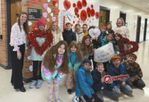 
			
				                                Dakota Prairie 4th Graders worked to make money to donate for Giving Hearts Day, doubling their contributions. (Submitted by 4th Grade Teacher Mrs. Kayte Avdem)
 
			
		