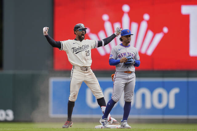 131447338_web1_AP25106695492934
Minnesota Twins Byron Buxton (25), left, celebrates next to New York Mets shortstop Francisco Lindor (12) after hitting an RBI-single during the fifth inning of a baseball game, Wednesday, April 16, 2025, in Minneapolis. (AP Photo/Abbie Parr)