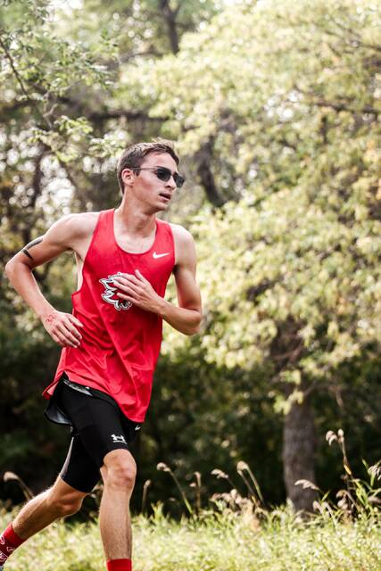 131770122_web1_zane-bennett-9-8
Zane Bennett (Photo by Noah Clooten)