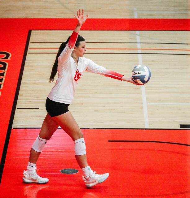 131770148_web1_mia-elsperger-9-8
Mia Elsperger (Photo by Noah Clooten)