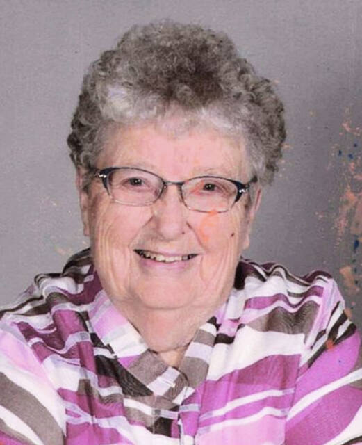 131974604_web1_Lovina-Charon-obit-pic-2-