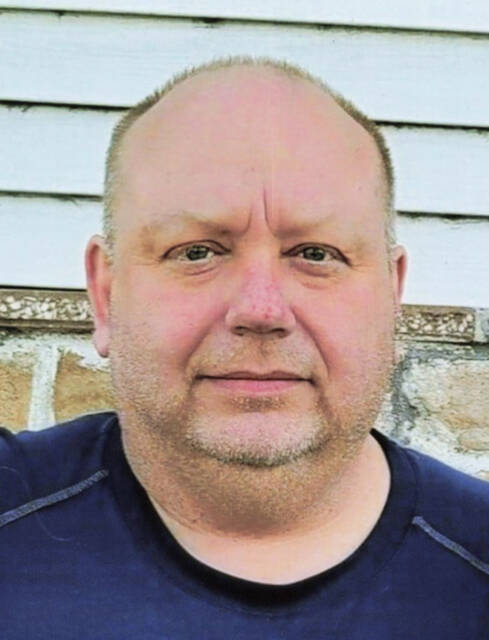 132053807_web1_Doug-obit-