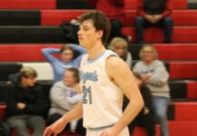 
			
				                                Cando native Dane Hagler had another solid game for the Royals on Sunday. (Photo by Mojo Hill)
 
			
		