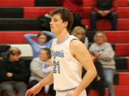 
			
				                                Cando native Dane Hagler had another solid game for the Royals on Sunday. (Photo by Mojo Hill)
 
			
		