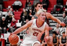 
			
				                                Bryar Exner drives inside in a game against Hillsboro/Central Valley. (Photo by Cameron Carlson)
 
			
		