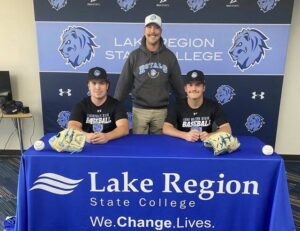 LRSC baseball’s Kade Maryniuk, Tyler Olson commit to Mayville State