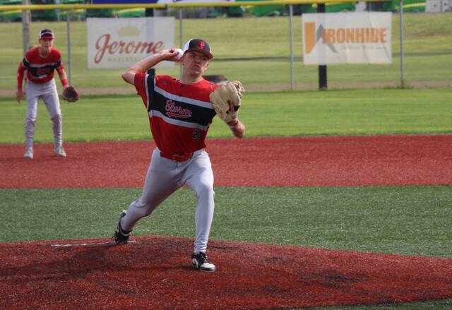 Devils Lake Storm B, Williston Oilers take one each in doubleheader