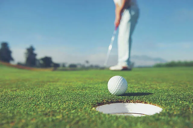 The following tips can help novices and experienced golfers improve their short game.
                                 Photo provided by Metro