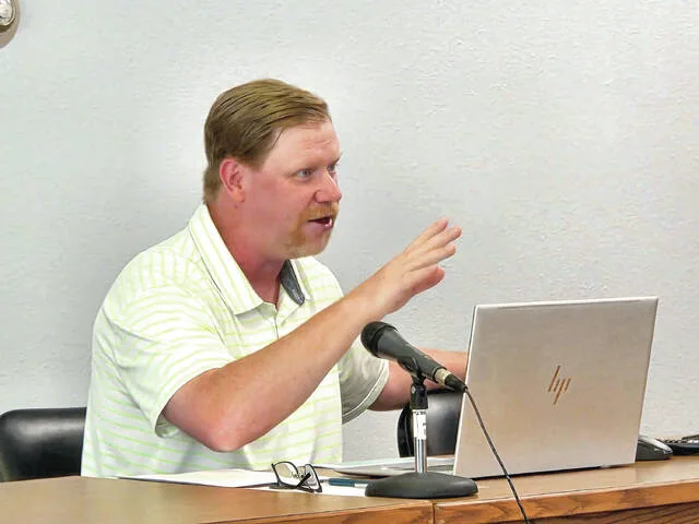 City Commission discusses 2027 budget, other financial items in special meeting