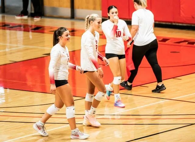Devils Lake volleyball wins rollercoaster five-setter against Rugby